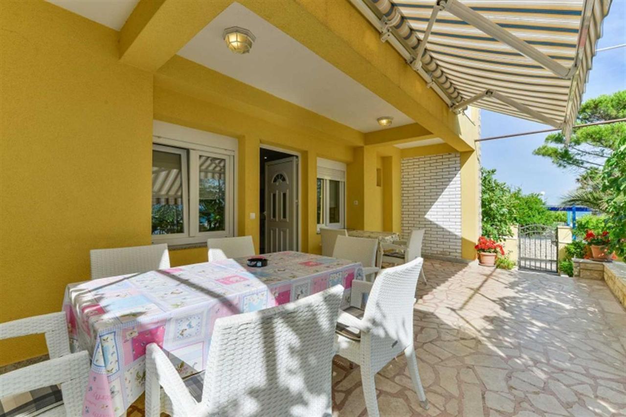 Appartement House Inga *